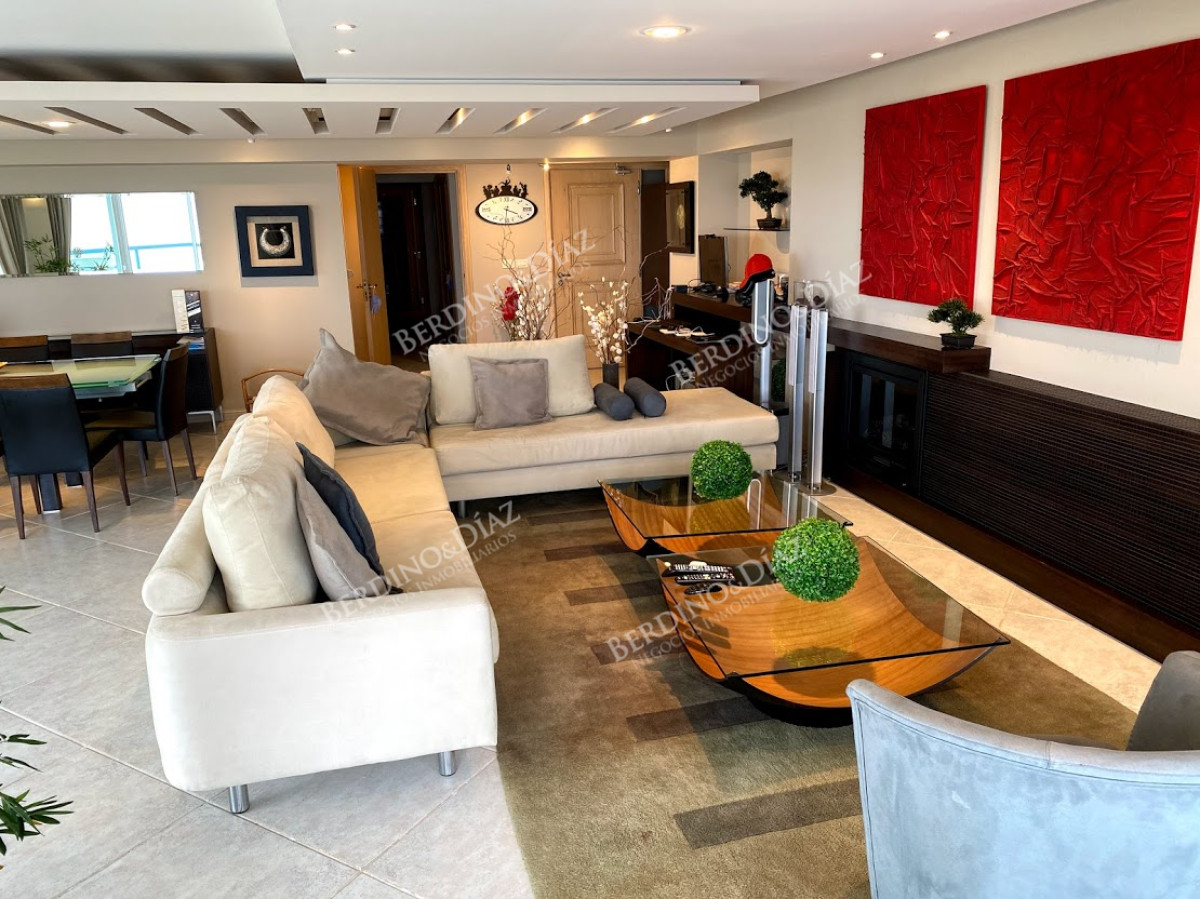 Apartamento ID.1168 - Apartamento frente al mar en la Playa Brava