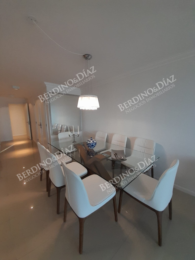 Apartamento ID.2937 - Apartamento en Alquiler de 3 dormitorios en Punta del este , Torre Imperiale , Playa Mansa 