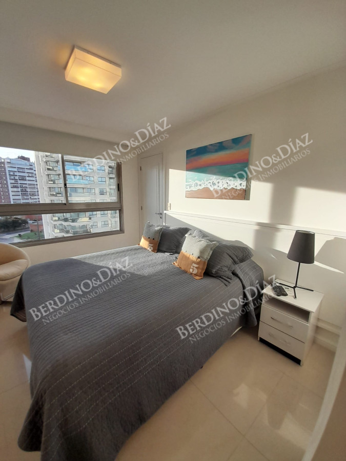 Apartamento ID.2937 - Apartamento en Alquiler de 3 dormitorios en Punta del este , Torre Imperiale , Playa Mansa 