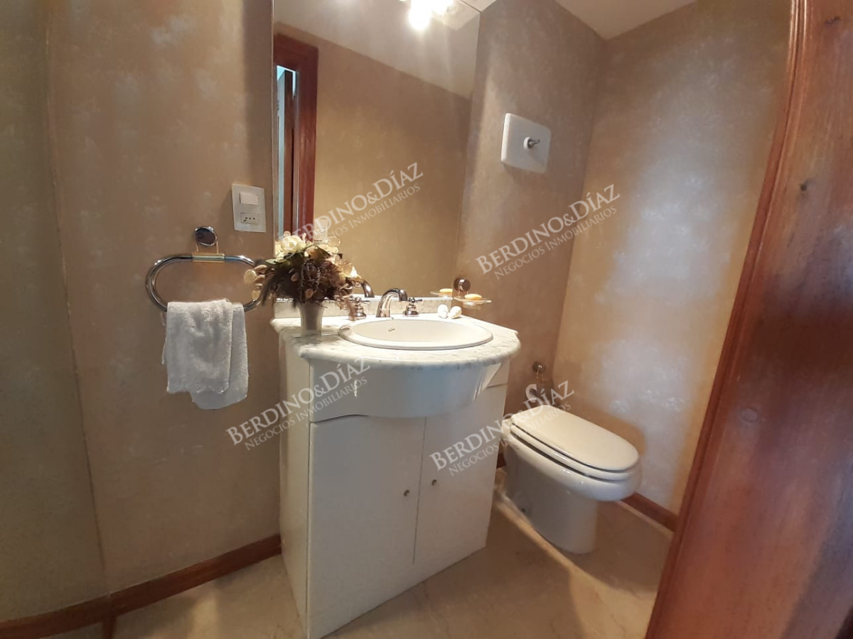 Apartamento ID.1170 - Edificio de Categoría sobre el Mar en Parada 13 de la Brava