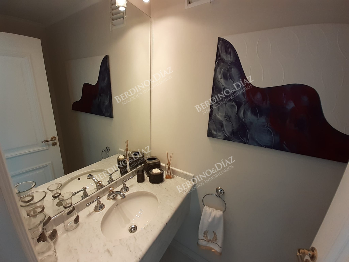 Apartamento ID.2794 - Apartmantoo en venta en edificio de Alta gama en playa mansa