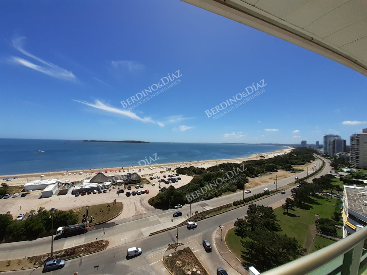 Apartamento ID.2794 - Apartmantoo en venta en edificio de Alta gama en playa mansa