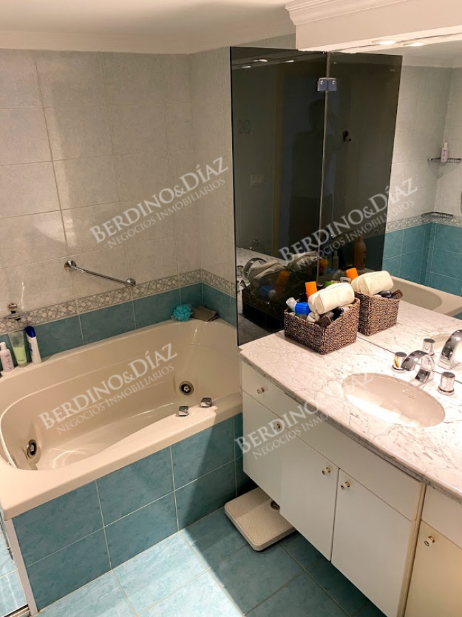 Apartamento ID.1168 - Apartamento frente al mar en la Playa Brava