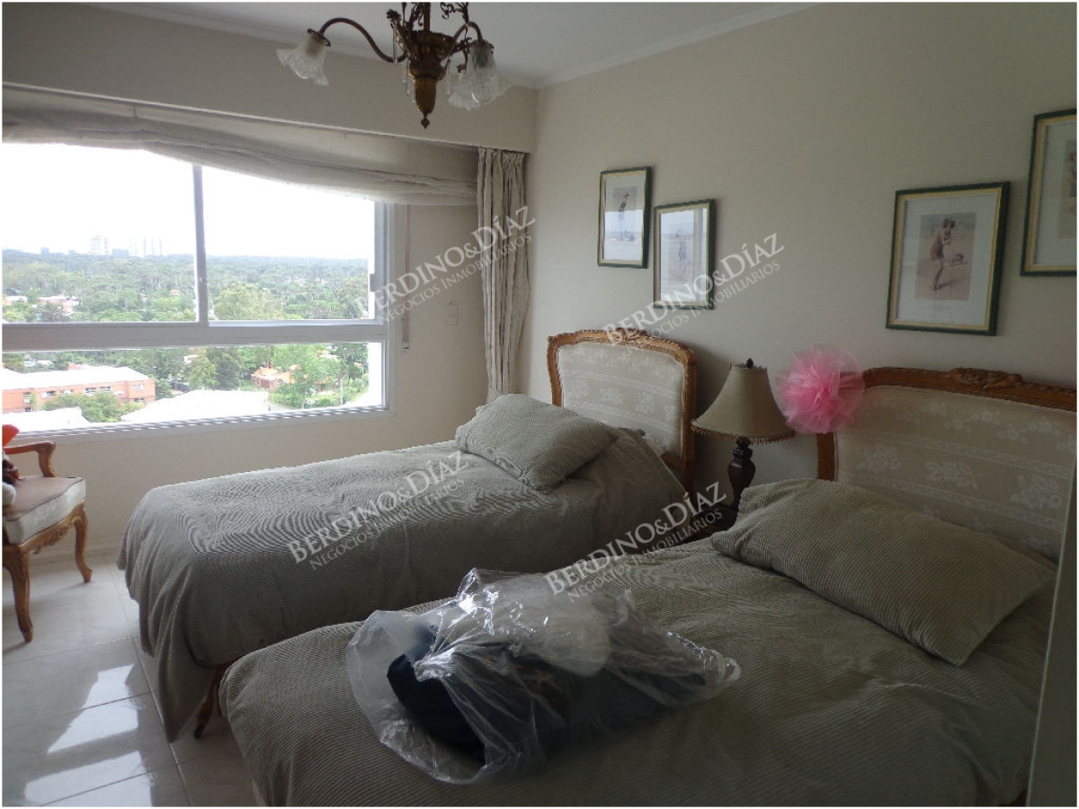 Apartamento ID.2862 - Alta gama en playa mansa 