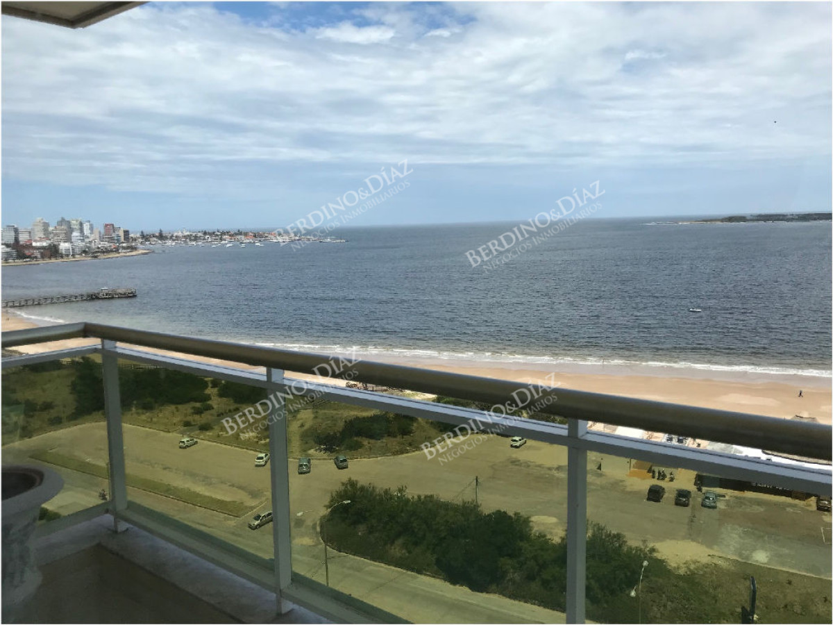 Apartamento ID.2862 - Alta gama en playa mansa 