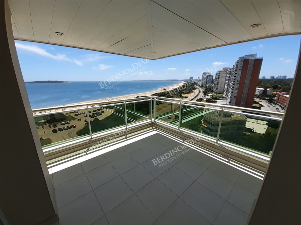 Apartamento ID.2794 - Apartmantoo en venta en edificio de Alta gama en playa mansa