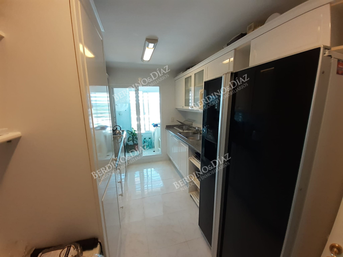 Apartamento ID.2794 - Apartmantoo en venta en edificio de Alta gama en playa mansa