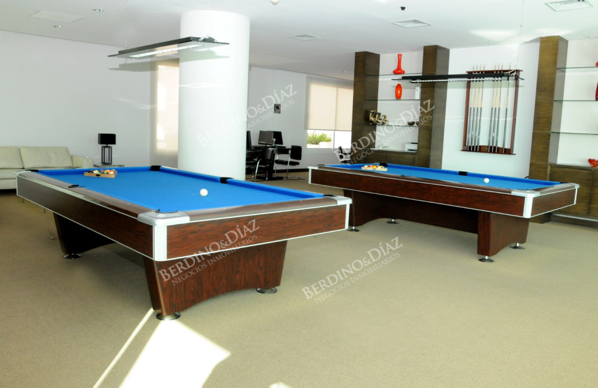 Apartamento ID.2801 - Mansa, 2 dormitorios en venta Torre con servicios vista a playa