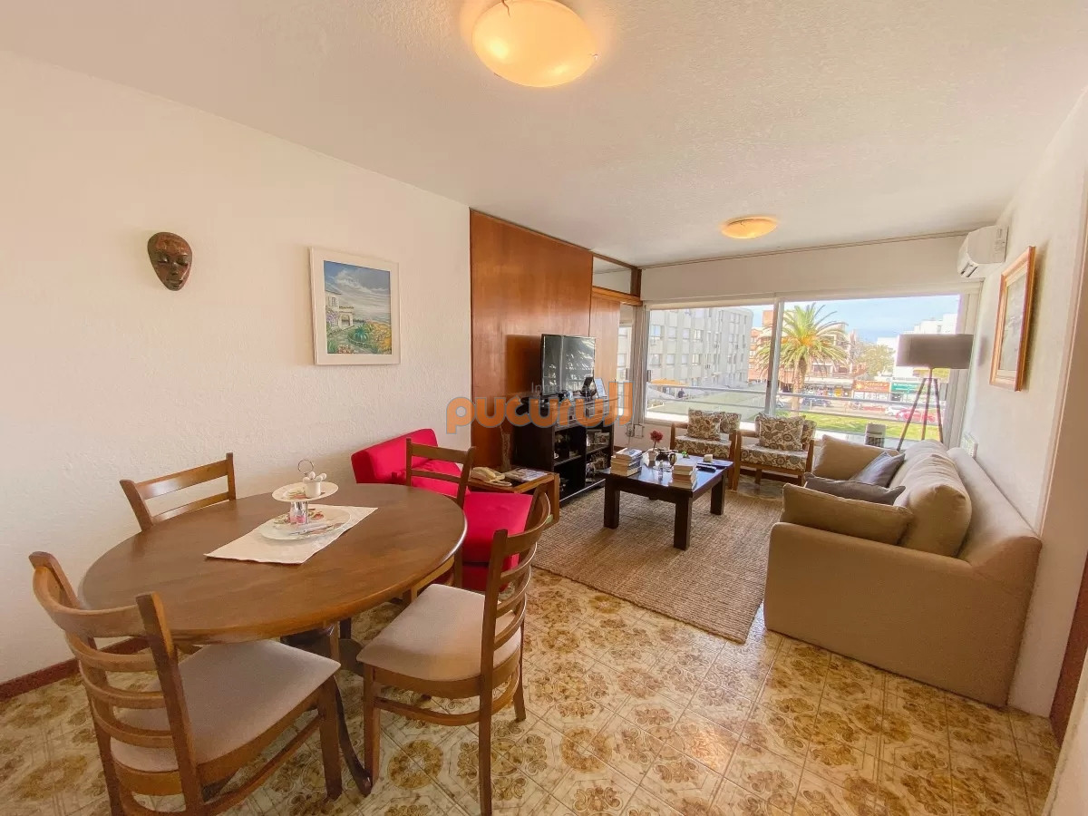 Apartamento ID.2597 - Apartamento en Venta de 1 dormitorio en Torre verona , Punta del este 