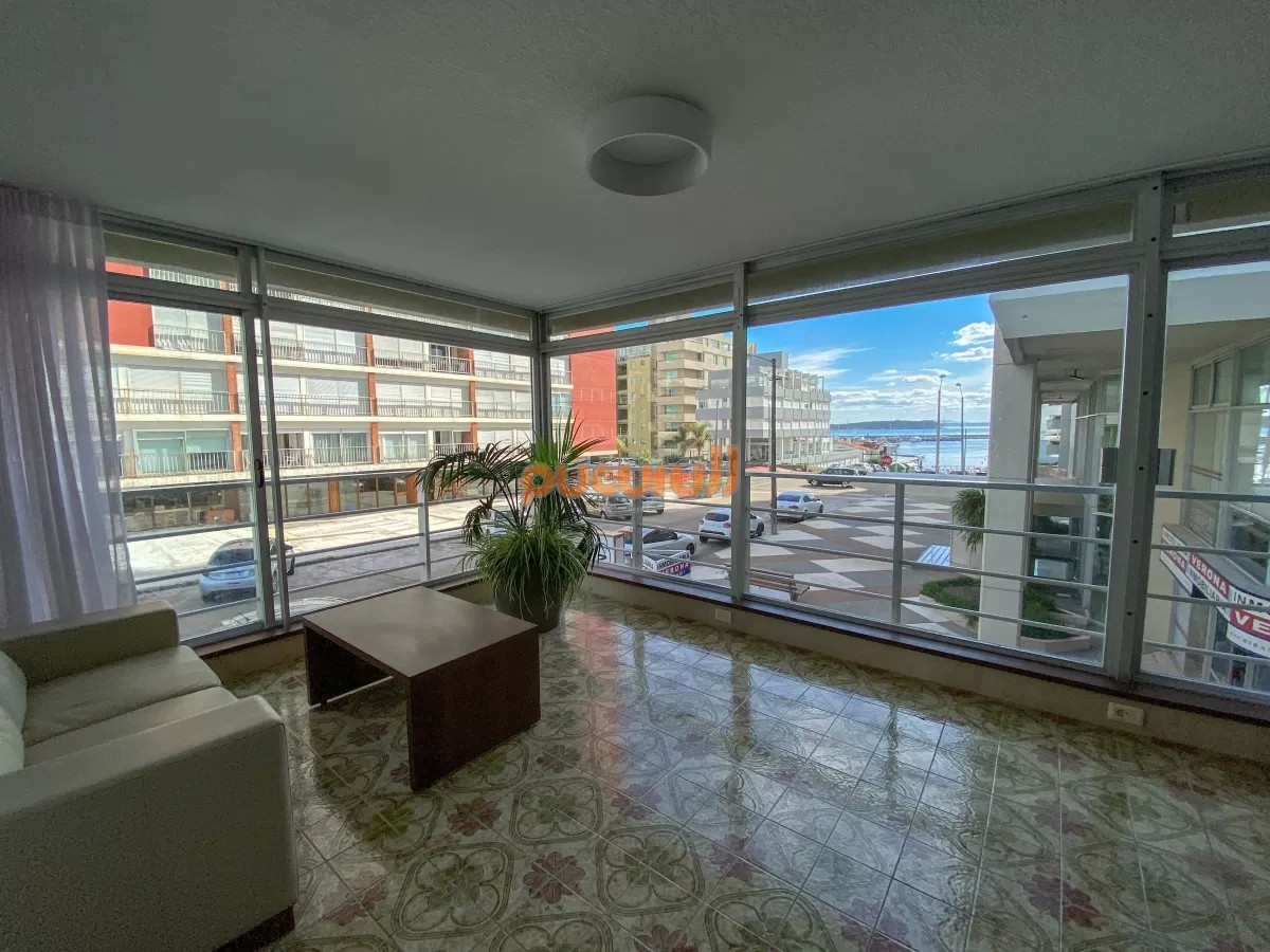 Apartamento ID.2597 - Apartamento en Venta de 1 dormitorio en Torre verona , Punta del este 