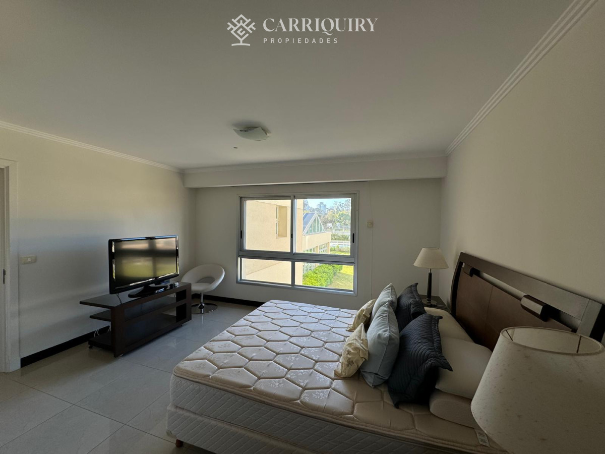 Apartamento ID.8350/Alquiler-de-temporada-apartamento-2-½-en-Chiverta,-Punta-del-Este - Apartamento en alquiler 