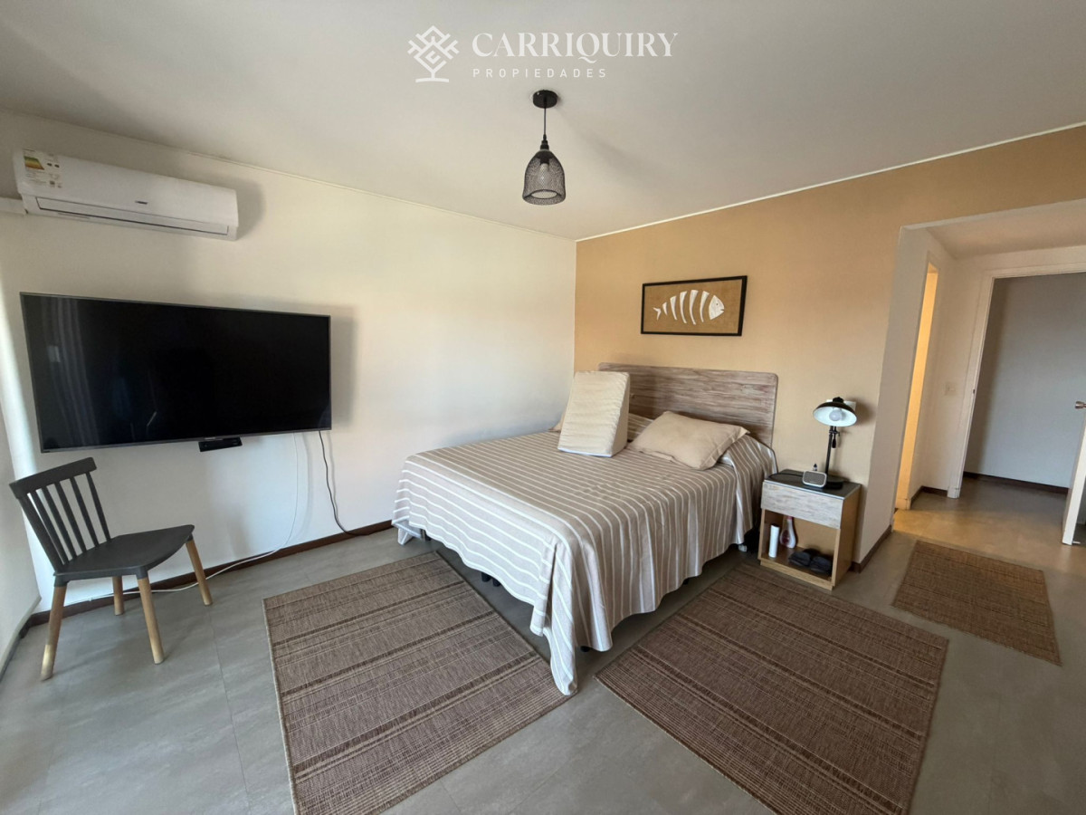 Apartamento ID.10271 - Apartamento en Venta de 3 dormitorio en Punta del este . Playa mansa , Parada 1 