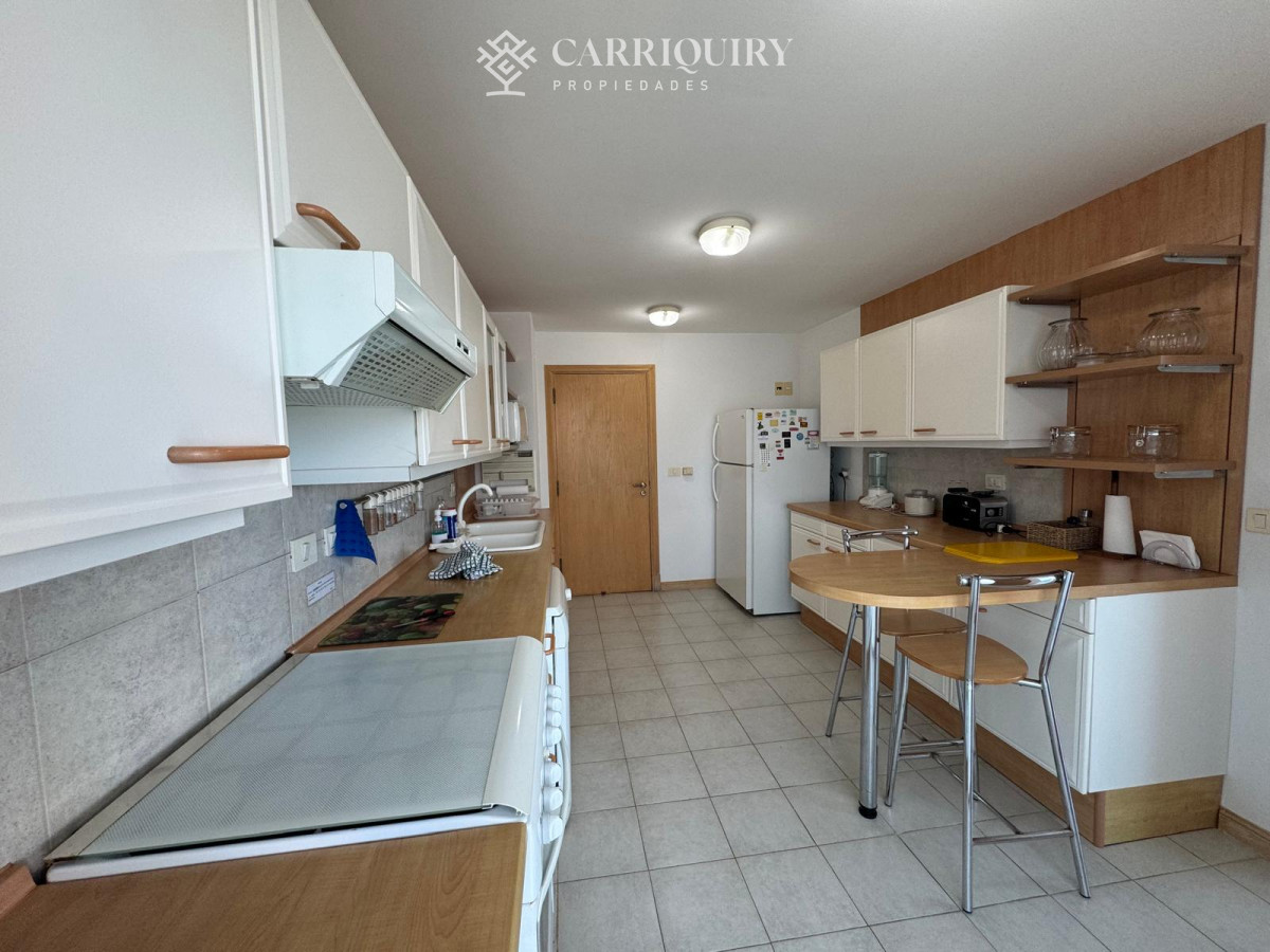 Apartamento ID.8248/Departamento-en-venta-3-dormitorios-en-suite- - Apartamento en playa Brava 