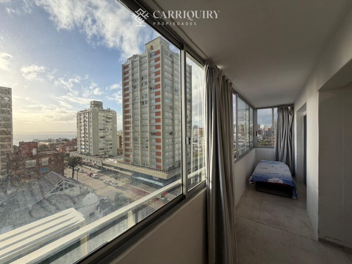 Apartamento ID.10040 - Apartamento de 2 dormitorios y medio en Punta del este , Gorlero , Península 