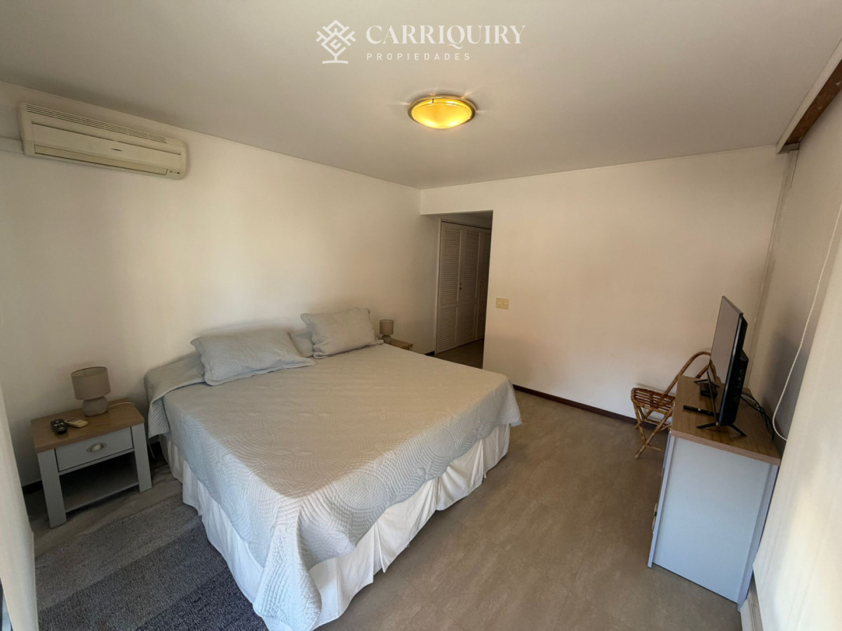 Apartamento ID.10271 - Apartamento en Venta de 3 dormitorio en Punta del este . Playa mansa , Parada 1 