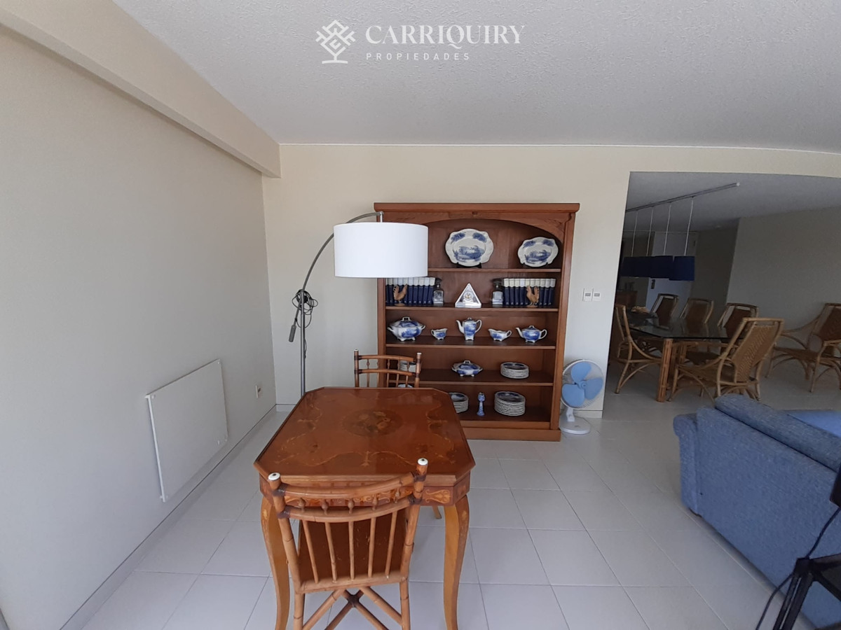 Apartamento ID.10633 - Apartamento en Venta de 3 dormitorios en  Punta del este , Playa Brava , Torre Tiburon 