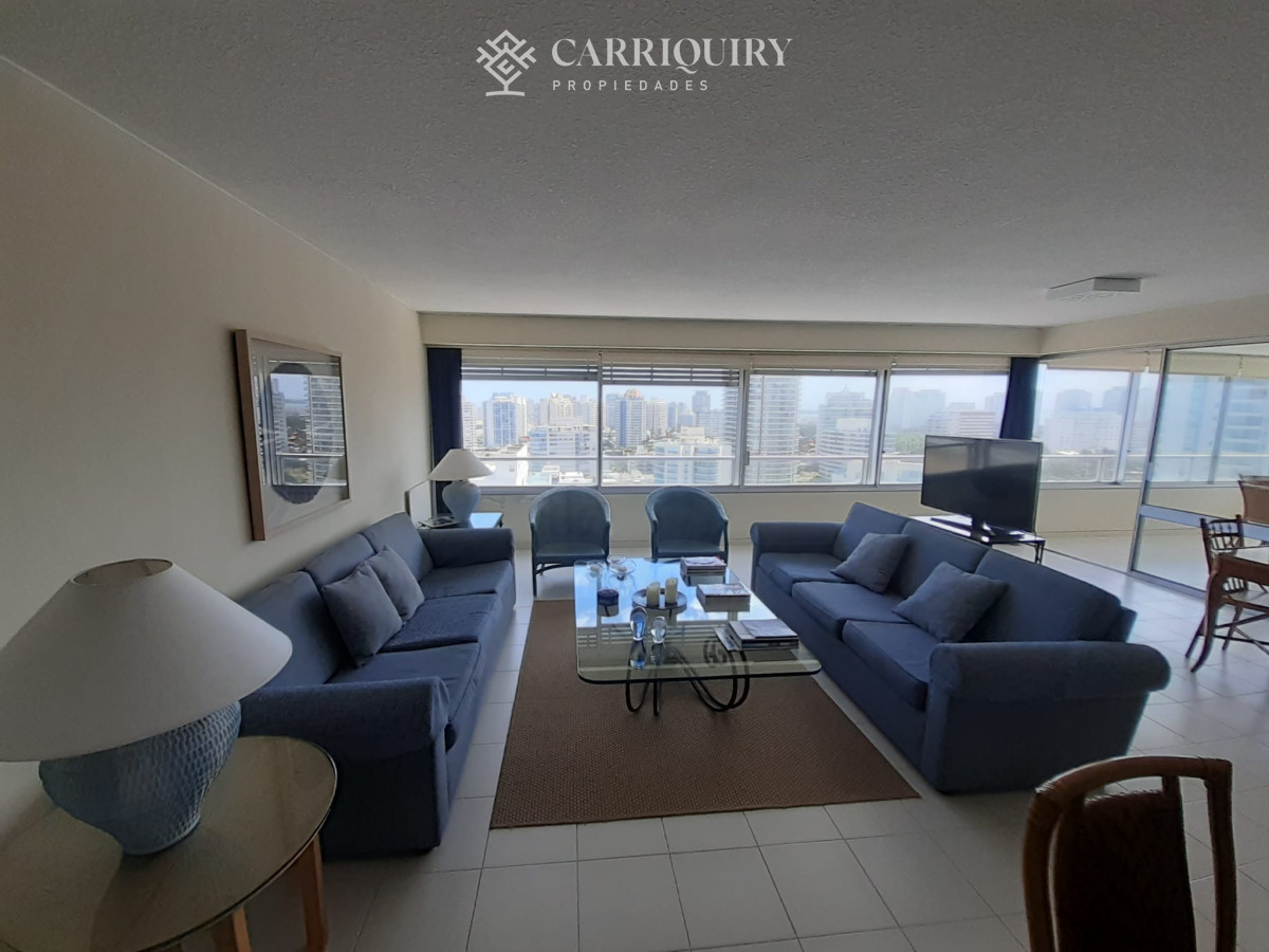Apartamento ID.10633 - Apartamento en Venta de 3 dormitorios en  Punta del este , Playa Brava , Torre Tiburon 