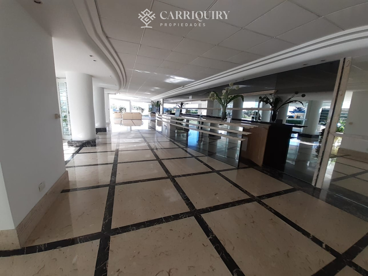 Apartamento ID.10527 - Apartamento en venta de 3 dormitorios en Punta del este , Playa brava , FINANCIA !!