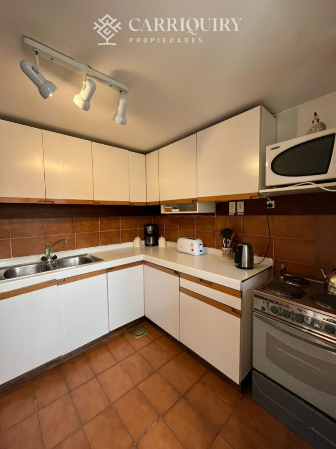 Apartamento ID.10086 - Apartamento en venta de 2 dormitorios en Punta del este , Playa mansa , Península 