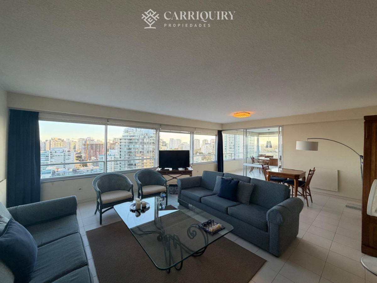 Apartamento ID.10633 - Apartamento en Venta de 3 dormitorios en  Punta del este , Playa Brava , Torre Tiburon 