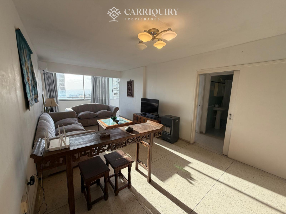 Apartamento ID.10040 - Apartamento de 2 dormitorios y medio en Punta del este , Gorlero , Península 