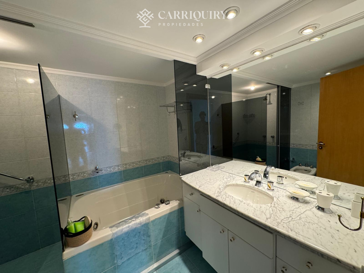 Apartamento ID.8248/Departamento-en-venta-3-dormitorios-en-suite- - Apartamento en playa Brava 