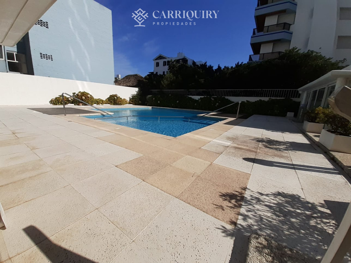 Apartamento ID.10527 - Apartamento en venta de 3 dormitorios en Punta del este , Playa brava , FINANCIA !!