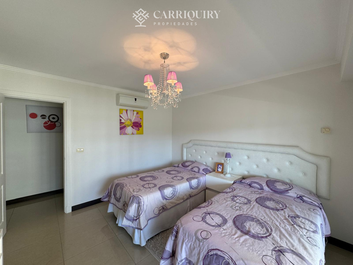 Apartamento ID.8433/Apartamento-en-Mansa--Punta-del-Este-en-venta-de-3-dormitorios. - Apartamento en Brava, 3 dormitorios *