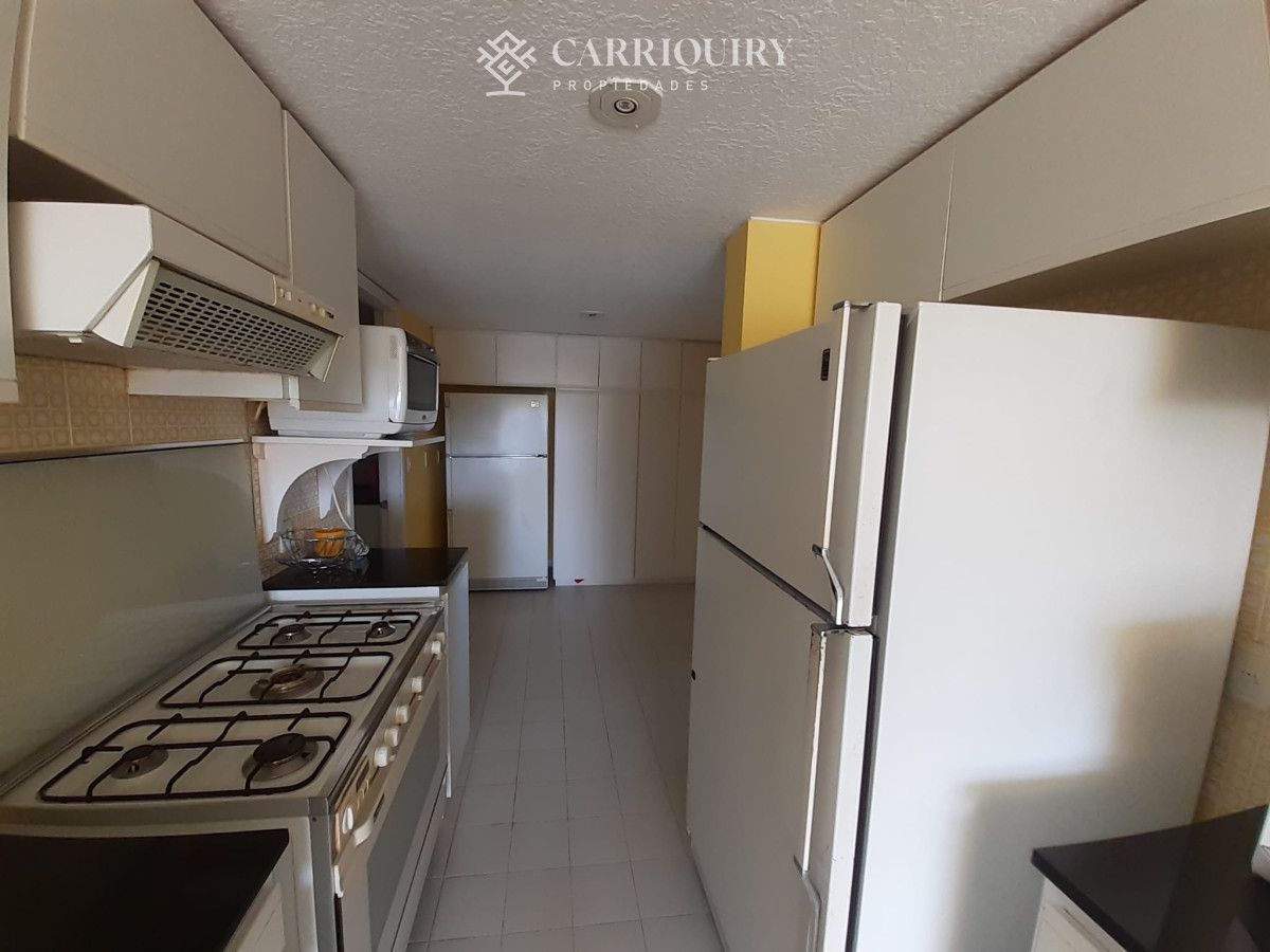 Apartamento ID.10633 - Apartamento en Venta de 3 dormitorios en  Punta del este , Playa Brava , Torre Tiburon 