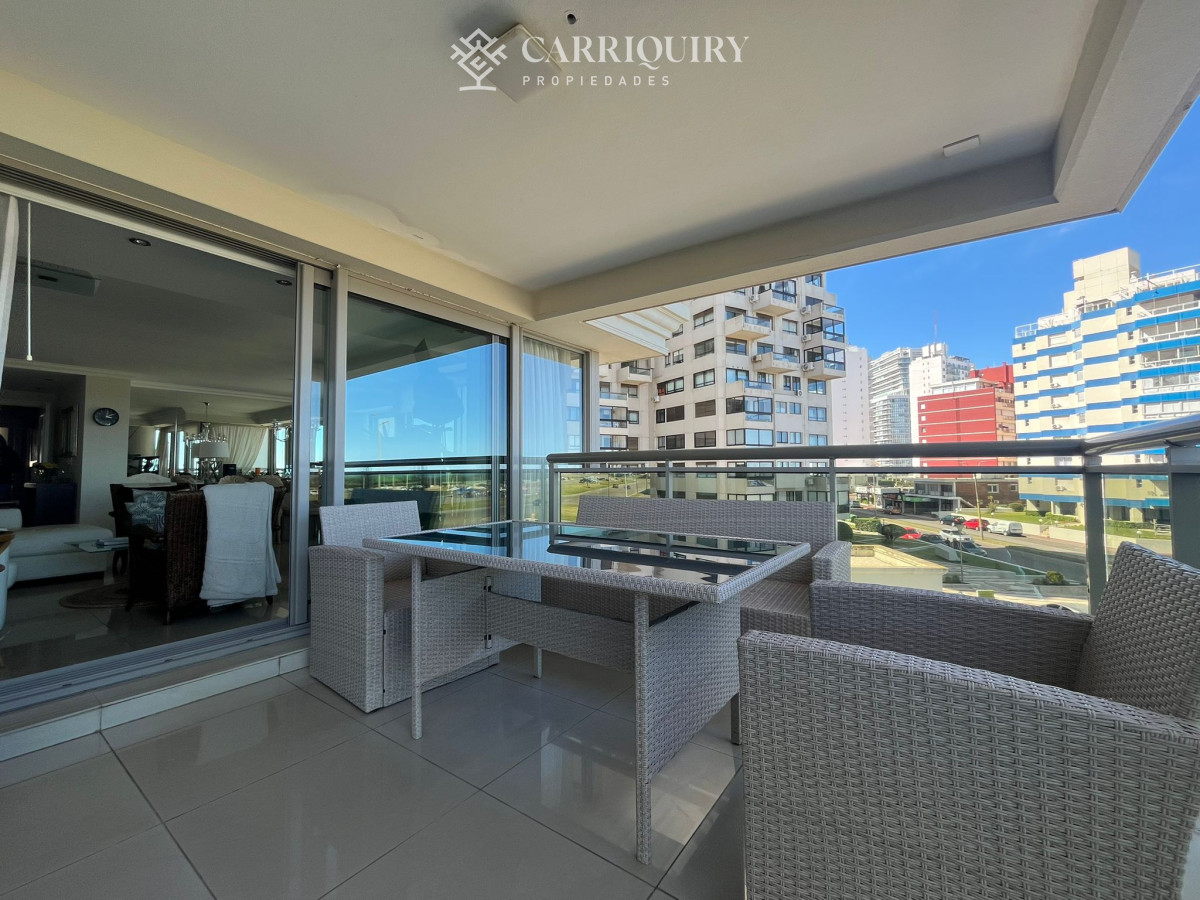Apartamento ID.8234/Apartamento-en-Brava,-3-dormitorios-* - venta apartamento 4 dormitorios