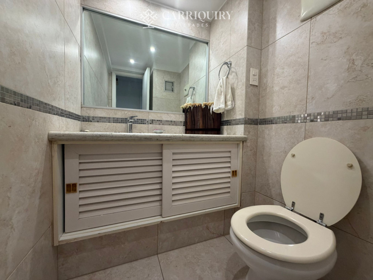 Apartamento ID.10271 - Apartamento en Venta de 3 dormitorio en Punta del este . Playa mansa , Parada 1 
