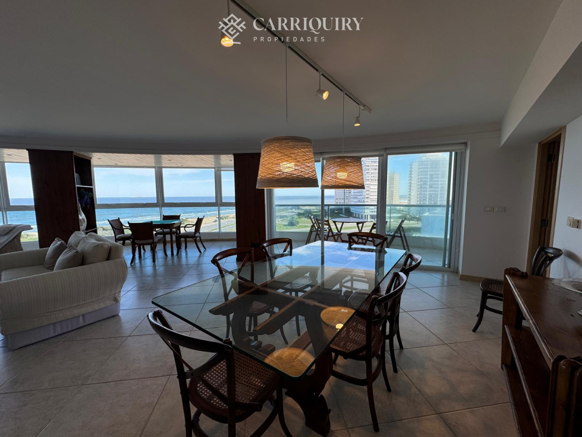 Apartamento ID.8248/Departamento-en-venta-3-dormitorios-en-suite- - Apartamento en playa Brava 