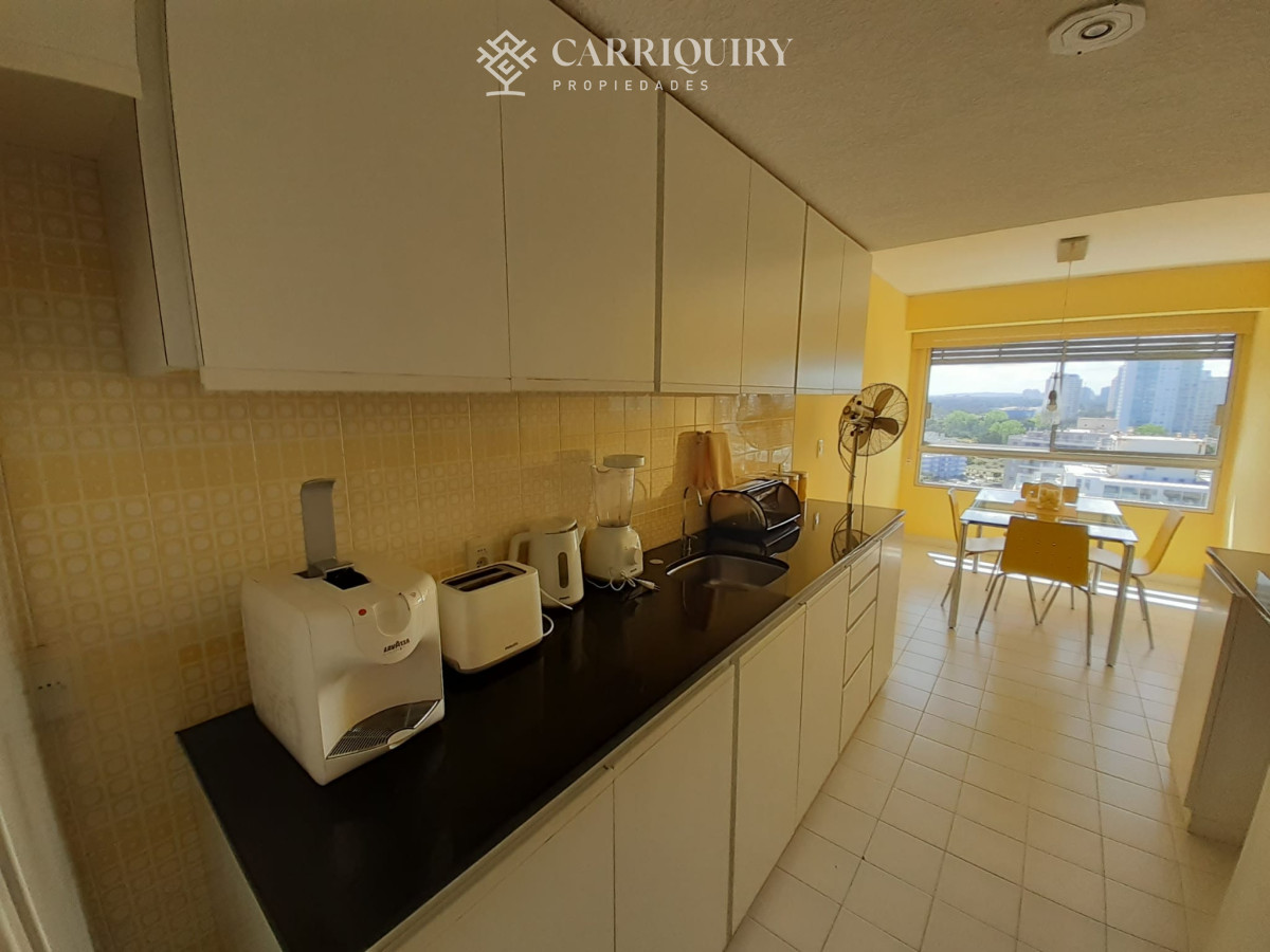 Apartamento ID.10633 - Apartamento en Venta de 3 dormitorios en  Punta del este , Playa Brava , Torre Tiburon 