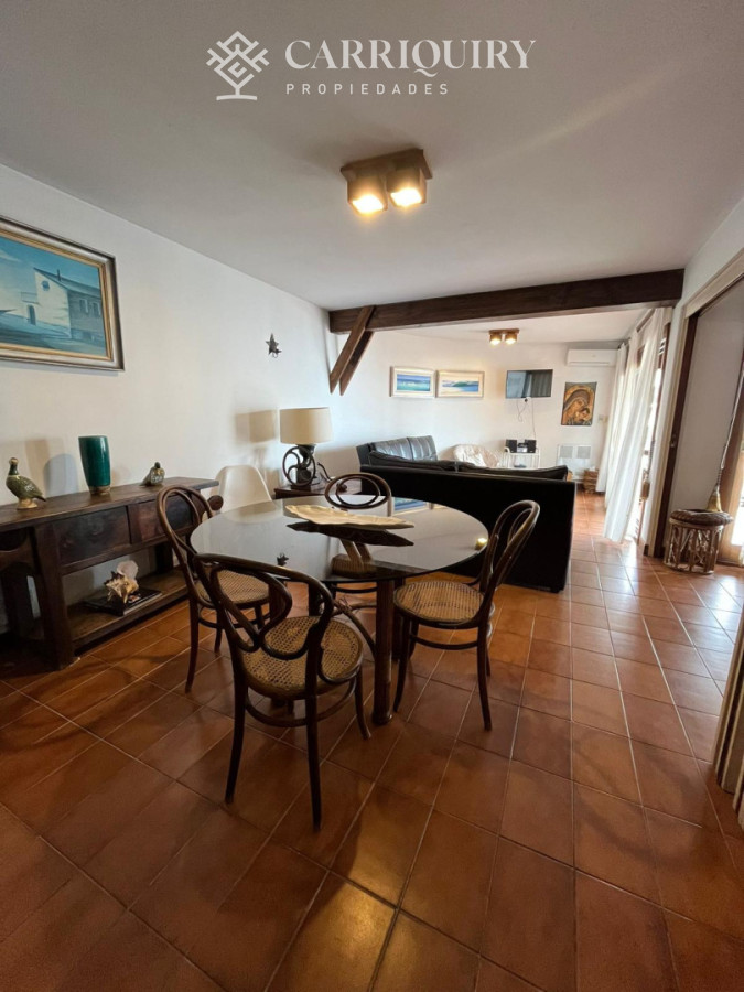 Apartamento ID.10086 - Apartamento en venta de 2 dormitorios en Punta del este , Playa mansa , Península 