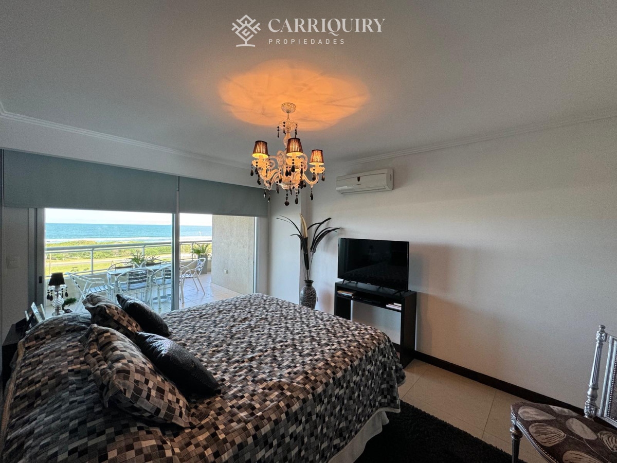 Apartamento ID.8433/Apartamento-en-Mansa--Punta-del-Este-en-venta-de-3-dormitorios. - Apartamento en Brava, 3 dormitorios *