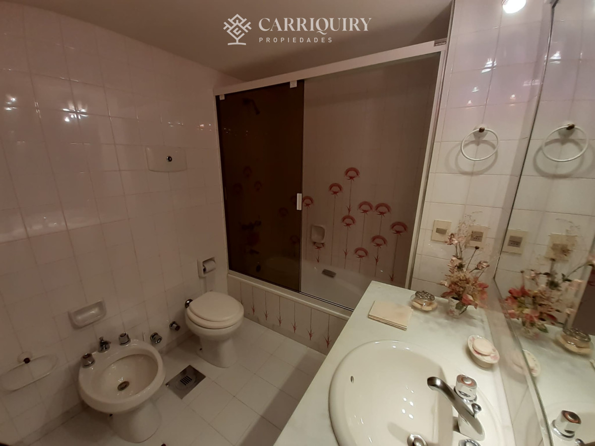 Apartamento ID.10633 - Apartamento en Venta de 3 dormitorios en  Punta del este , Playa Brava , Torre Tiburon 