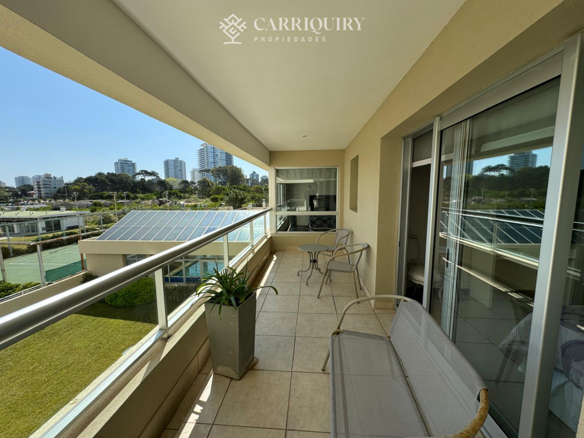 Apartamento ID.8433/Apartamento-en-Mansa--Punta-del-Este-en-venta-de-3-dormitorios. - Apartamento en Brava, 3 dormitorios *