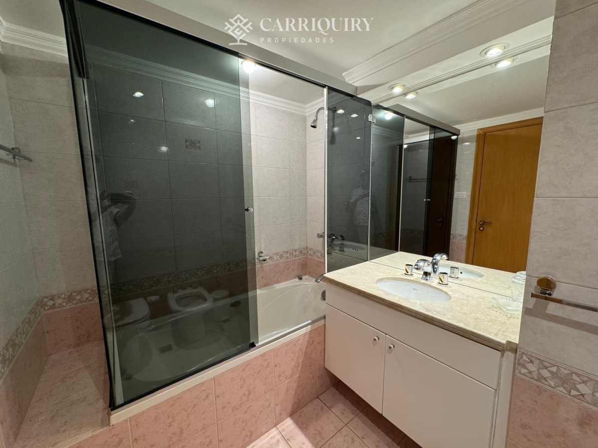 Apartamento ID.8248/Departamento-en-venta-3-dormitorios-en-suite- - Apartamento en playa Brava 