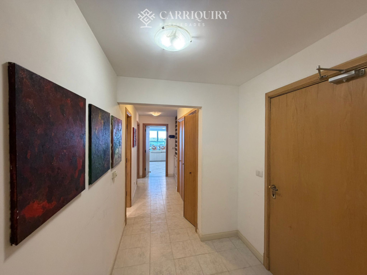 Apartamento ID.10527 - Apartamento en venta de 3 dormitorios en Punta del este , Playa brava , FINANCIA !!