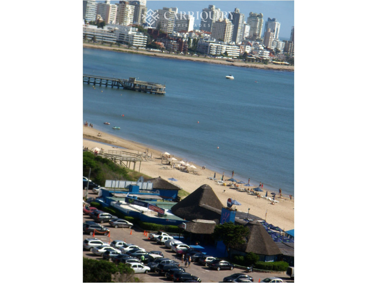 Apartamento ID.9187/Apartamento-en-venta-playa-Mansa-Punta-del-Este - Apartamento en Venta de 3 dormitorios en Punta del este , Playa Mansa , Edificio Tequendama , Frente al mar 