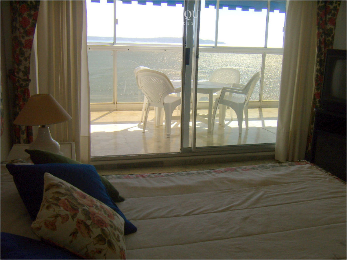 Apartamento ID.9187/Apartamento-en-venta-playa-Mansa-Punta-del-Este - Apartamento en Venta de 3 dormitorios en Punta del este , Playa Mansa , Edificio Tequendama , Frente al mar 