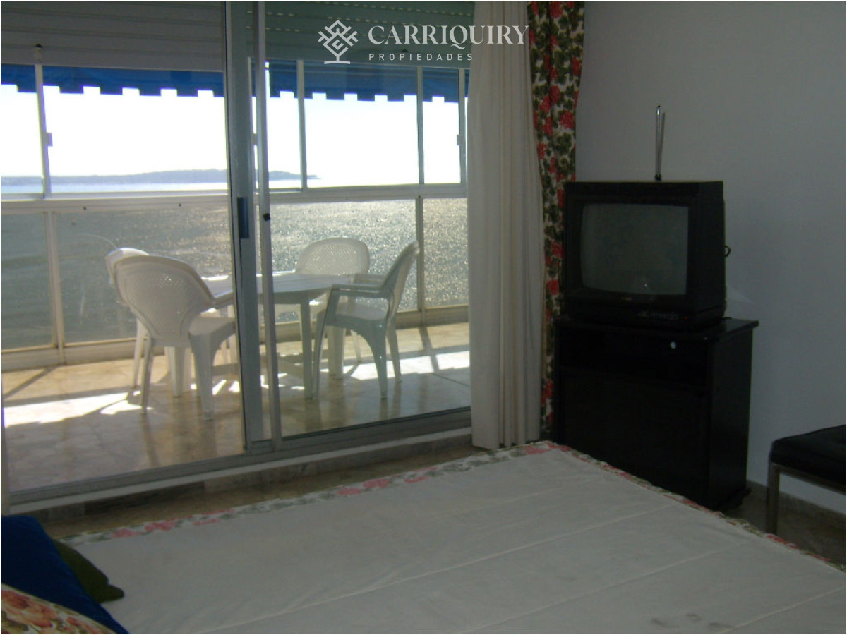 Apartamento ID.9187/Apartamento-en-venta-playa-Mansa-Punta-del-Este - Apartamento en Venta de 3 dormitorios en Punta del este , Playa Mansa , Edificio Tequendama , Frente al mar 