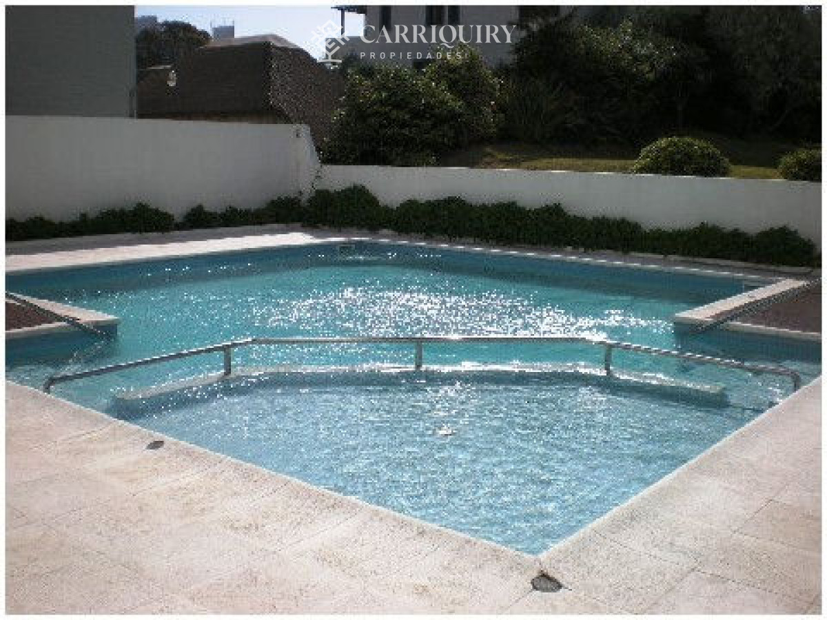 Apartamento ID.8248/Departamento-en-venta-3-dormitorios-en-suite- - Apartamento en playa Brava 