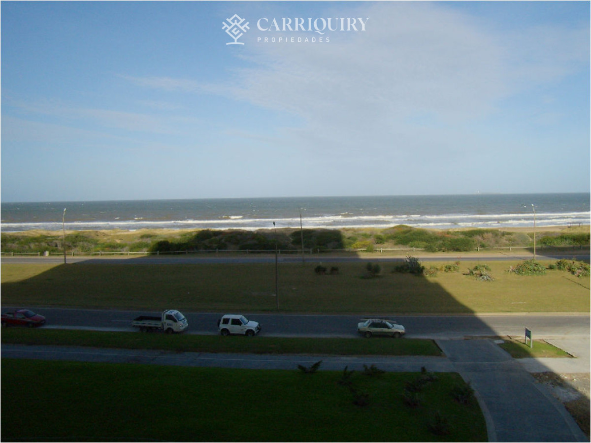 Apartamento ID.8433/Apartamento-en-Mansa--Punta-del-Este-en-venta-de-3-dormitorios. - Apartamento en Brava, 3 dormitorios *