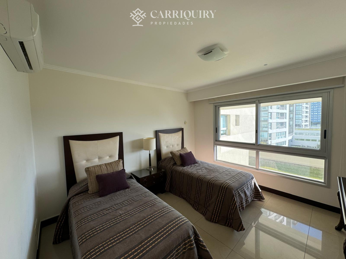 Apartamento ID.8350/Alquiler-de-temporada-apartamento-2-½-en-Chiverta,-Punta-del-Este - Apartamento en alquiler 