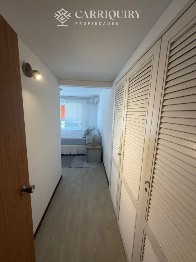 Apartamento ID.10271 - Apartamento en Venta de 3 dormitorio en Punta del este . Playa mansa , Parada 1 