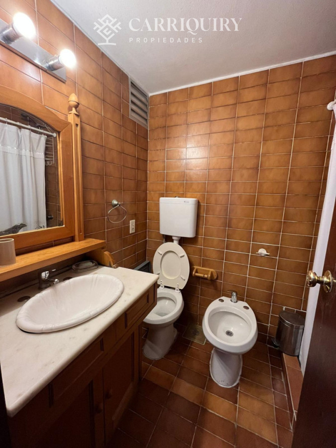 Apartamento ID.10086 - Apartamento en venta de 2 dormitorios en Punta del este , Playa mansa , Península 