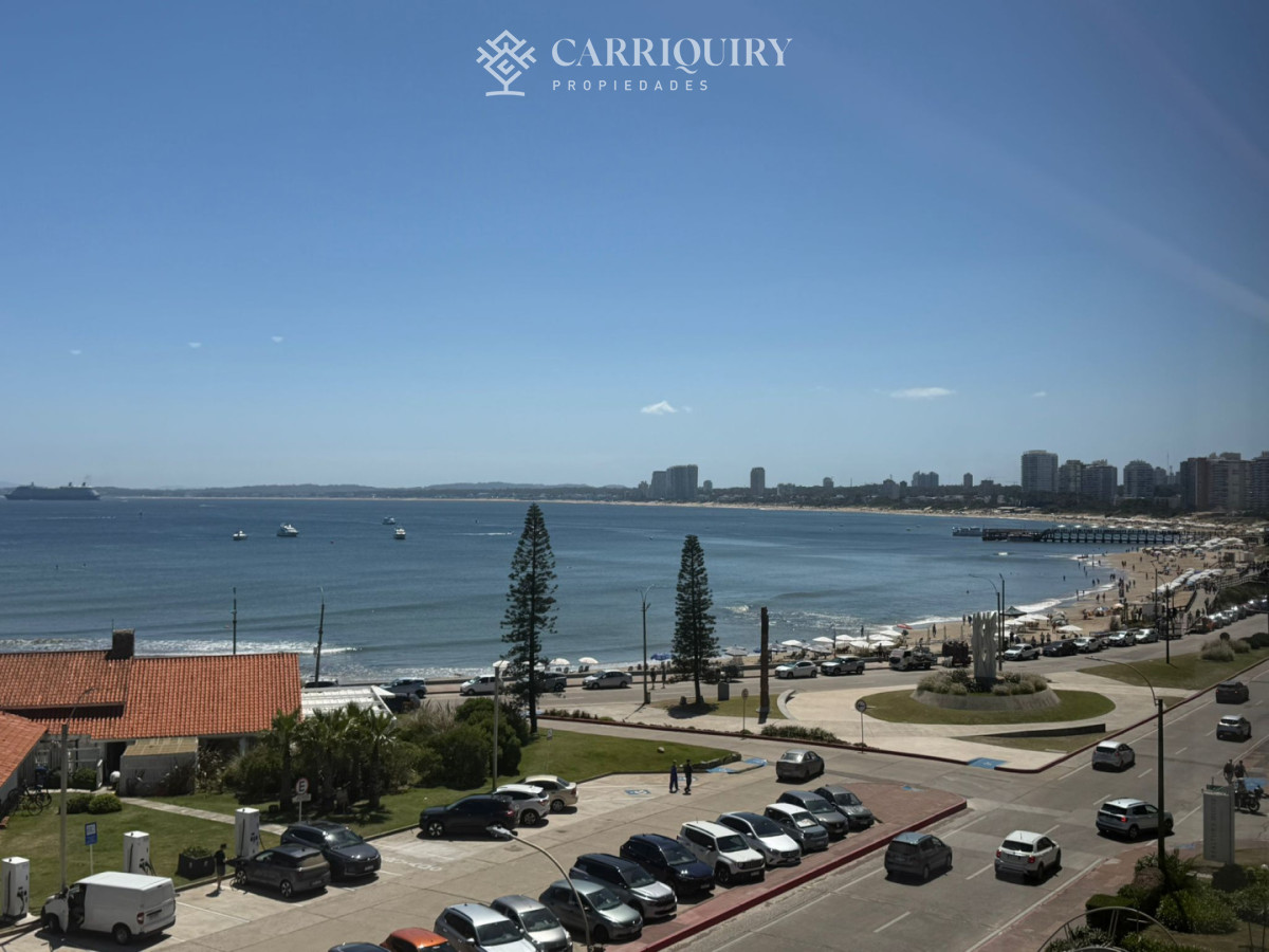 Apartamento ID.10271 - Apartamento en Venta de 3 dormitorio en Punta del este . Playa mansa , Parada 1 