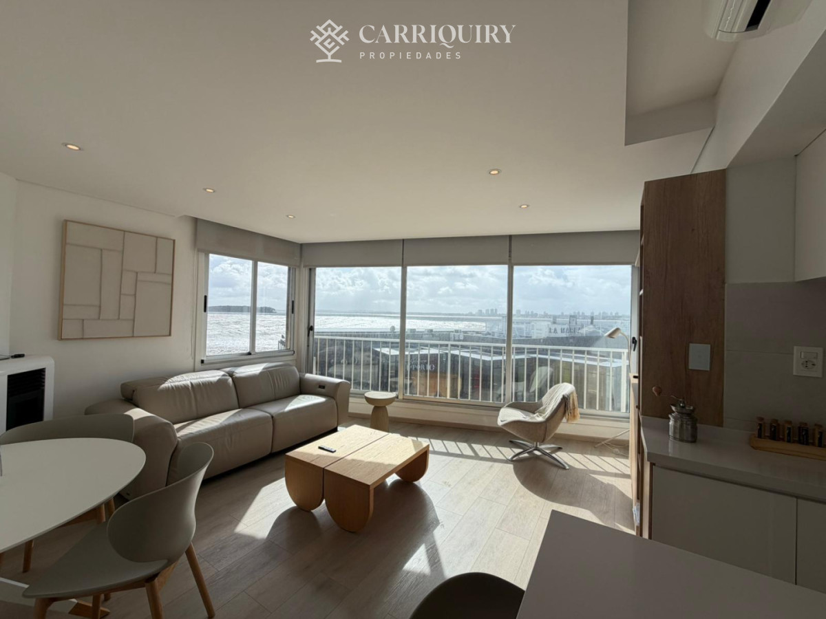 Apartamento ID.10097 - Apartamento de 2 dormitorios en venta en el Puerto , Punta del este 