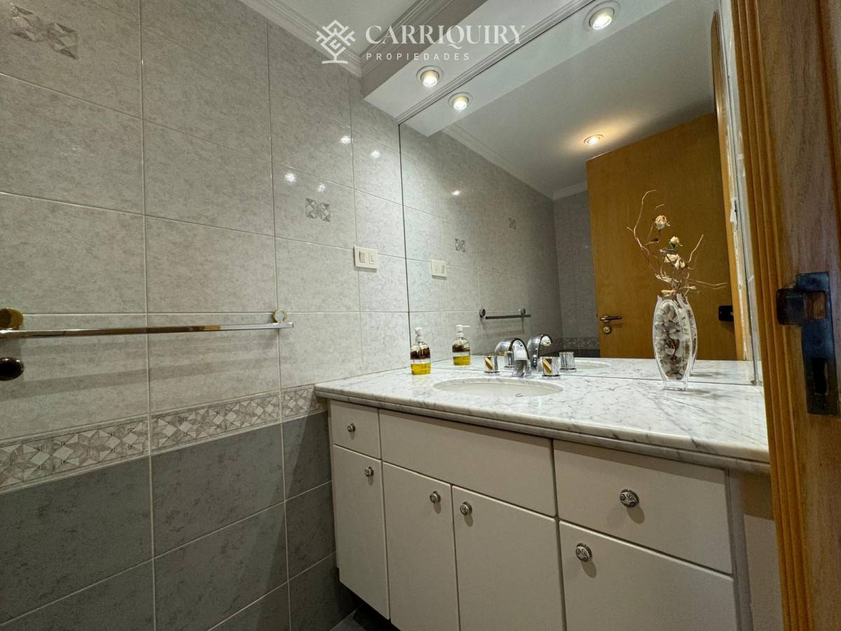 Apartamento ID.8248/Departamento-en-venta-3-dormitorios-en-suite- - Apartamento en playa Brava 